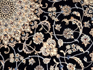 シックなセンターラグ高級ナインハビビヤン77799