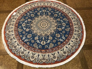 丸いセンターラグペルシャ絨毯、円形のブルー色ナイン産1810156