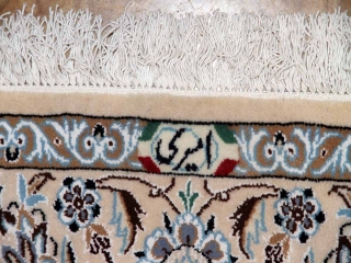 手織りイラン製リビングラグ、ペルシャ絨毯ナイン赤色21151