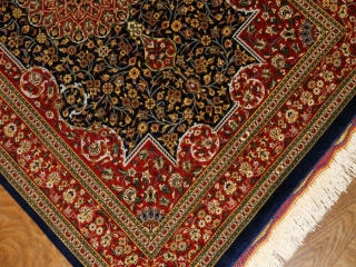 とっても綺麗なネイビーブルー色のシルク玄関マットペルシャ56071