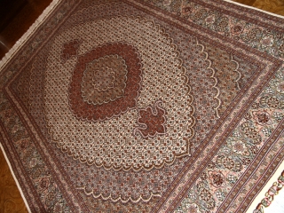 オリエンタルじゅうたんカーペットのタブリーズ50153