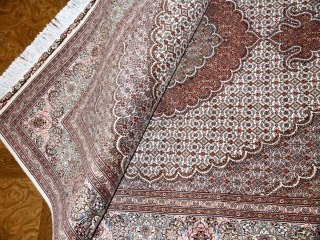 オリエンタルじゅうたんカーペットのタブリーズ50153