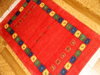 高級ギャッベシラズ産綺麗な赤色の玄関マットギャッベ18881