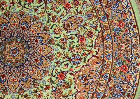 ペルシャ絨毯の丸、シルク手織りクム産地2456261