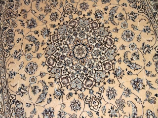 ハンドメイドペルシャ絨毯ナイン産ラグシルクとウール59015