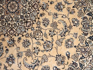 ハンドメイドペルシャ絨毯ナイン産ラグシルクとウール59015