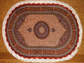 ペルシャ絨毯シルクの楕円形、とても可愛いピンク色44243