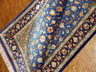 ブルー色の玄関マットマンションサイズ、手織りペルシャシルク絨毯60047