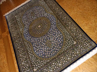 高級手織りペルシャ絨毯センターラグ、クムシルク60052