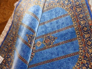 素敵なブルー色手織りペルシャ絨毯クムシルク玄関マット75140