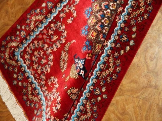 赤いペルシャ絨毯の玄関マットマンションサイズクムシルク60036