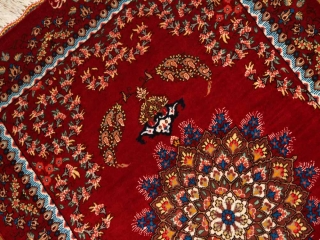 赤いペルシャ絨毯の玄関マットマンションサイズクムシルク60036