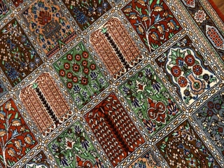 ペルシャ絨毯クムシルクヘシティーデザイン49042