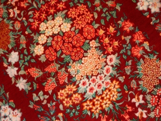 赤い花の絨毯手織りクムペルシャ50025