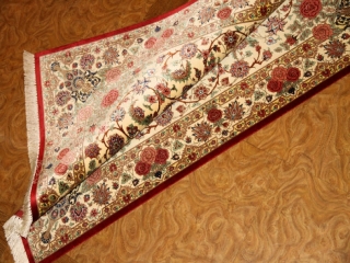 赤いバラの花じゅうたんペルシャシルクの玄関サイズ56086