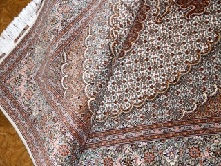 じゅうたんイラン直輸入の手織りペルシャラグ50154