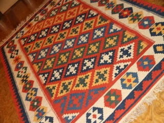 手織りシラズキリムのセンターラグウール65000