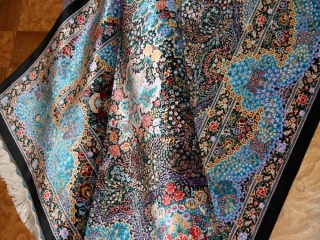手織りペルシャ絨毯クムシルク、最高級品質素敵なブルー60010