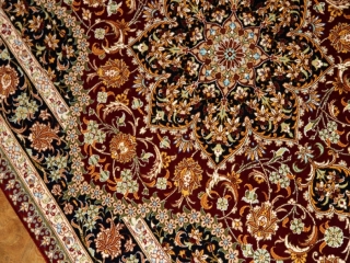 代表的なペルシャ絨毯の模様と色合いクムシルク56085