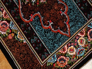 小さい玄関マットとても高品質の手織りペルシャ絨毯クムシルク60056