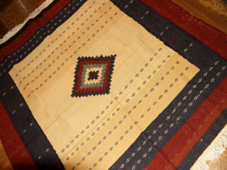 正方形ソフレキリムのおしゃれインテリア12013