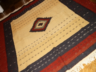 正方形ソフレキリムのおしゃれインテリア12013