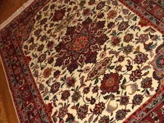 ペルシャ手織りじゅうたんタブリーズのセンターラグ958000