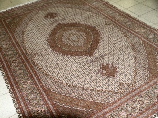 豪華なリビング絨毯タブリーズマヒデザイン28791