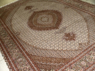 豪華なリビング絨毯タブリーズマヒデザイン28791