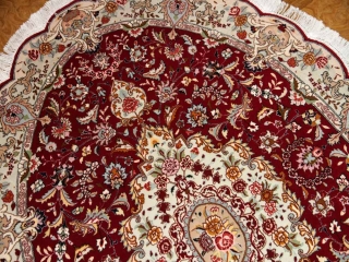 おしゃれな楕円形手織りペルシャ絨毯タブリーズ25729