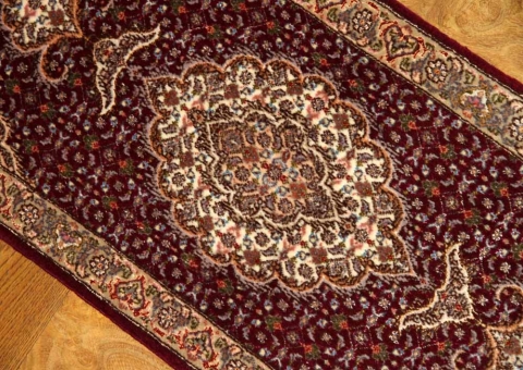 細長いペルシャ絨毯35073