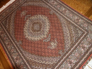 人気デザインマヒ模様タブリーズ産地ラグ57046