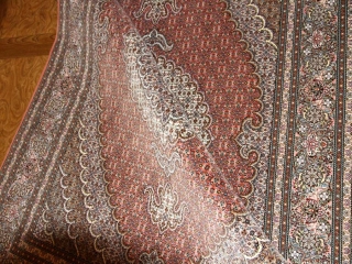 人気デザインマヒ模様タブリーズ産地ラグ57046