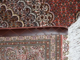 人気デザインマヒ模様タブリーズ産地ラグ57046