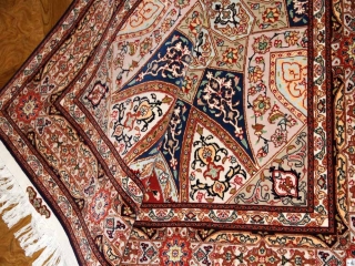 高級手織りペルシャ絨毯タブリーズ珍しい模様59010