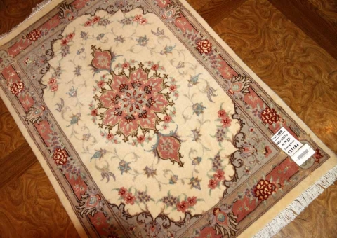 ペルシャ絨毯、おしゃれ玄関マットタブリーズ42015