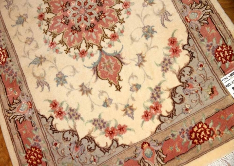 ペルシャ絨毯、おしゃれ玄関マットタブリーズ42015