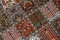 センターラグのペルシャ絨毯ヘシティー模様、イラン直輸入49079