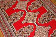 赤いキリムのセネ高級品質センターラグ146000