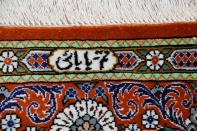 ヘシティーデザイン和風シルクペルシャ絨毯、クム産地イラン輸入49080