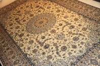 ナインリビングジュウタンベージュ色35255