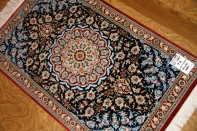 ペルシャ絨毯クムシルク90x60,小さい玄関マット、高級絨毯,シルク絨毯 