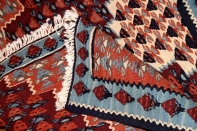 キリムセネのイラン直輸入珍しい色147000