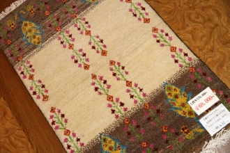 カラフルで楽しい模様の高品質コルデスタンギャッベイラン製58125