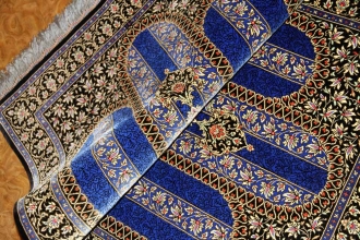 クムシルク手織りペルシャ絨毯ブルー色玄関マット146995