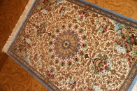 ペルシャ玄関絨毯クムシルクベージュ50029