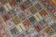 ヘシティーデザイン和風シルクペルシャ絨毯、クム産地イラン輸入49080