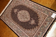 マヒデザインタブリーズ産地ペルシャ絨毯21824