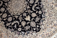 シックな色彩と豪華なデザイン手織りペルシャラグナイン59028