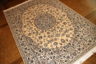 高級手織りペルシャじゅうたんナイン産メダリオン59025